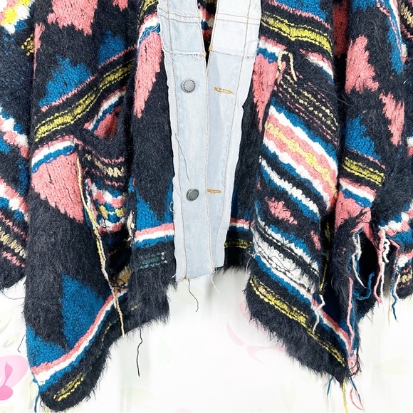 NEW Free People Running Wild Bohemian Fringe Poncho Black Lightning Combo M L - Picture 7 of 13
